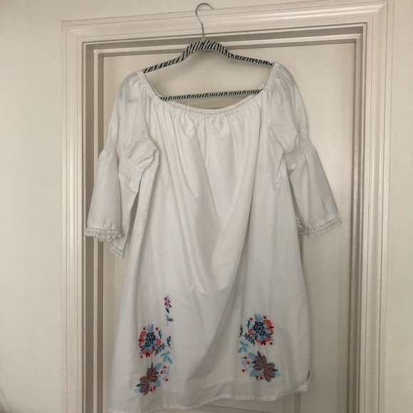 Summer dress - Picture 1 of 2